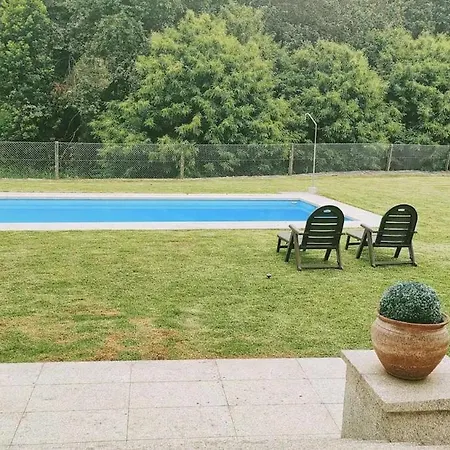 Nyaraló Gran Casa Pareada Con Piscina En Vigo Vigo