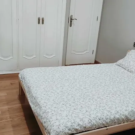 Gran Casa Pareada Con Piscina En Vigo Prázdninový dům *