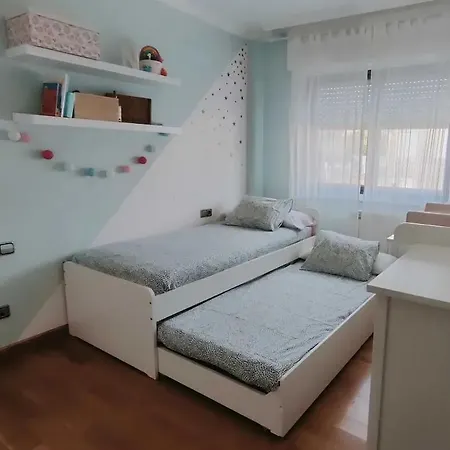 Gran Casa Pareada Con Piscina En Vigo Prázdninový dům