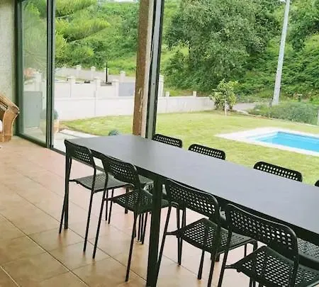 Gran Casa Pareada Con Piscina En Vigo * Vigo